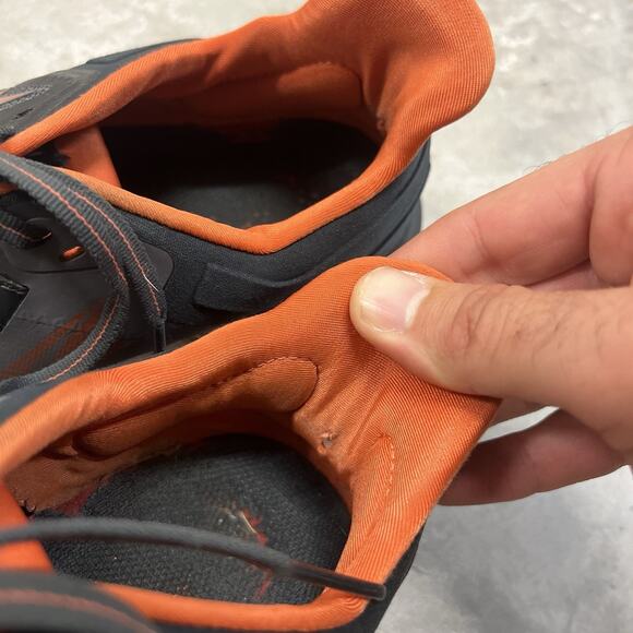 Altra Men's Provision 6 Running Hiking Shoes US Size 11.5 Black Orange *READ* - Picture 3 of 9